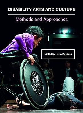 Book cover representing a person sitting in a sports wheelchair and another one lying on the ground, on s stage, and the title of the book
